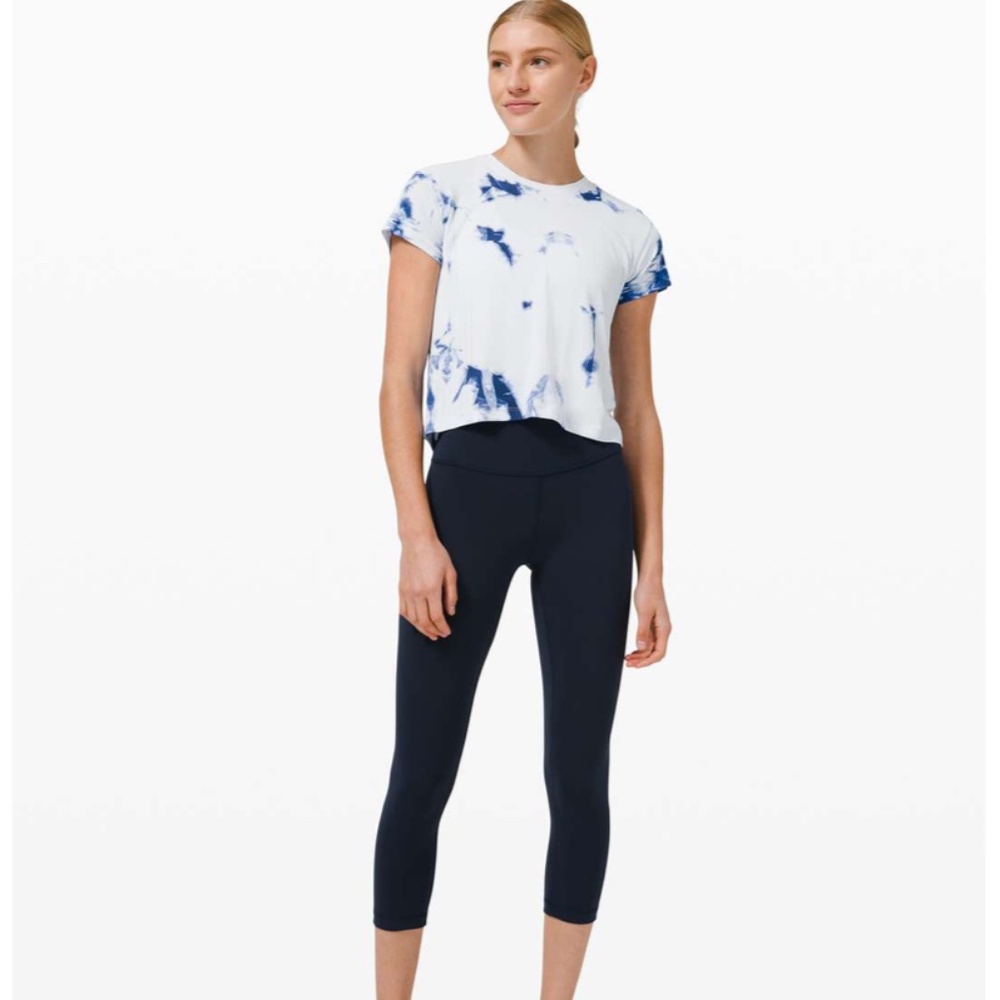 Lululemon Train to Be Short Sleeve *Shibori Regatta Blue / Regatta Blue